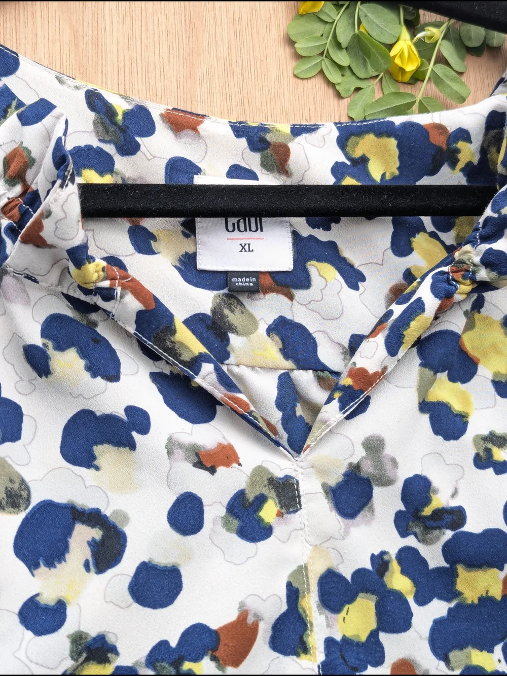 Cabi "Fierce" Sleeveless Blouse - Picture 11 of 11